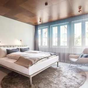 Otel Ema House ****