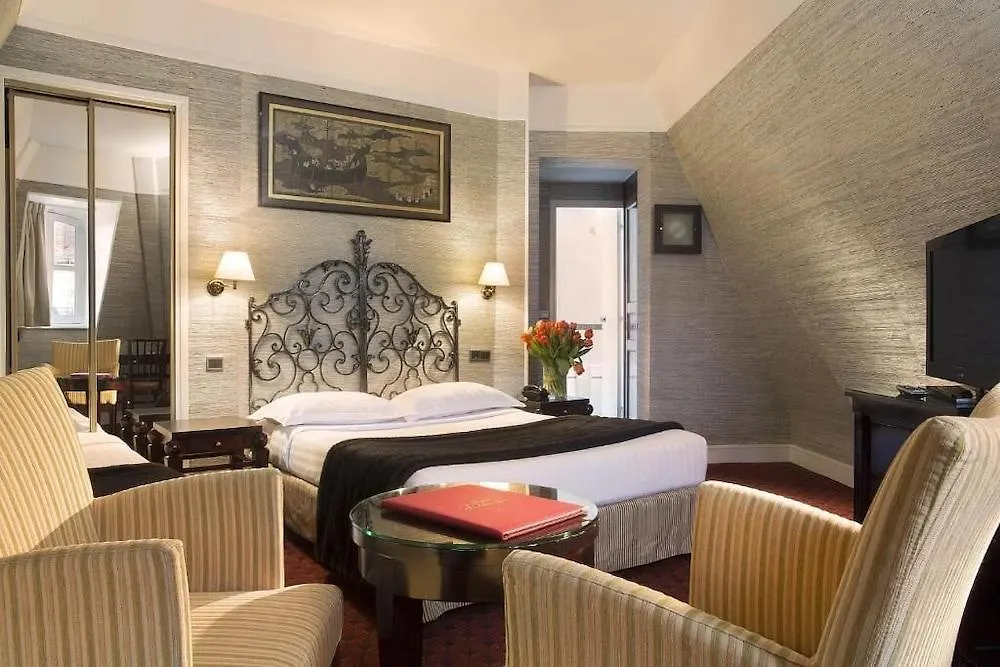 Hotel Delavigne Paris